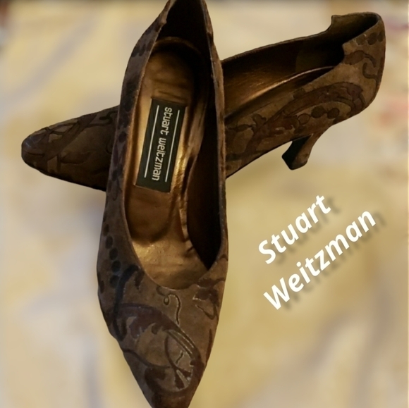 Stuart Weitzman Suede Burnout Designed Heels Spain 7 VGUC - Picture 1 of 9